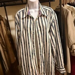 Robert Graham Black and White Striped Casual Button Down Shirt